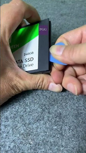 What's inside a WD GREEN 240GB SSD? #shorts #ssd #ssdsata