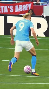 Did you know Erling Haaland reached a top speed of 34.42 km/h during his goal against Arsenal over the weekend? 💨 | Premier League