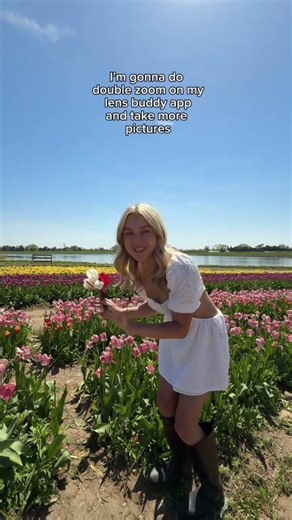 I took Solo Instagram Photos in a Tulip Field 🌷✨