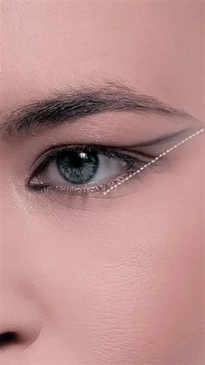 Eyeliner Tricks for hooded Eye #makeuptutorial #ytshorts #eyeliner