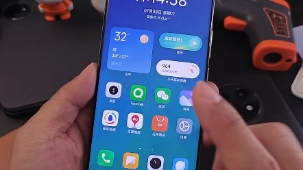 教程来了，桌面时钟怎样精确到秒显示？