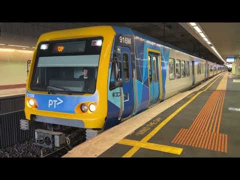 Metro X'Trapolis Arriving & Departing Box Hill Station from Belgrave to Flinders Street