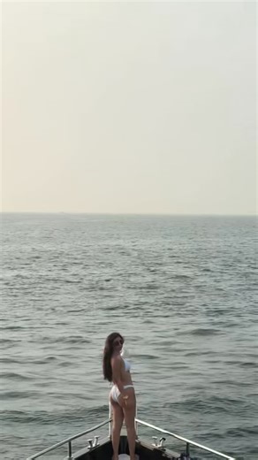 odette | its so lonely in my yacht :( | Instagram