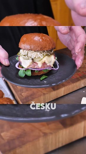 Czech burger 2.0 - navržený pro české chuťové buňky #jídlo #recept #burger #gril #pipmaster #pipmastergrill