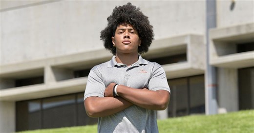 Top247 DL Alifeleti Tuihalamaka raves about UCLA as Bruins make strong push to keep him home