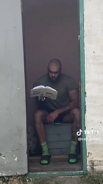 Любимая книга? #foryoupage#booktok#foru#prosthesis#memestiktok