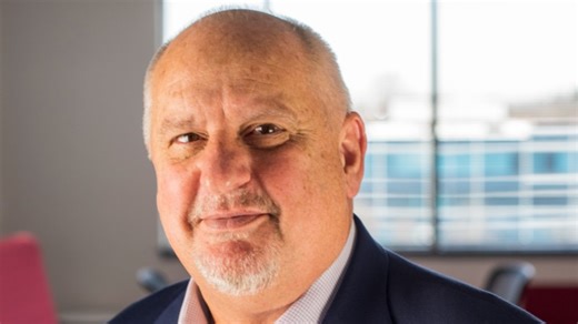 Mitel installs telecom veteran Mike Robinson as new chief executive