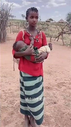 The village head's younger wife has once again given birth to a baby 😱