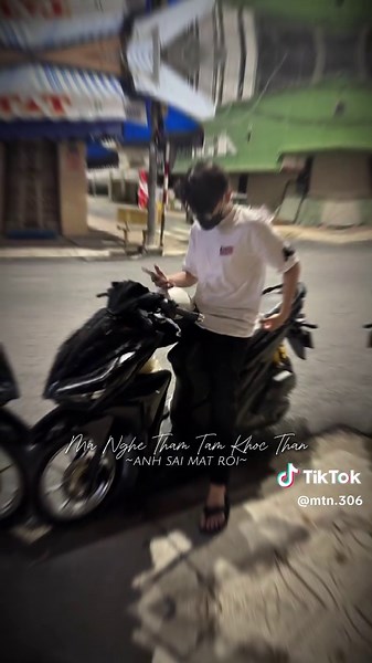 Cầu Vồng Phía Sau Cơn Mưa