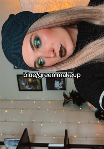 Step-by-Step Guide to Blue Green Makeup Looks
