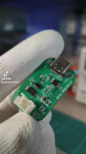 DIY Battery charger Circuit with charging protection stage the easy way 🫰 #diy #maker #electronic #PCB #jlcpcb #wireless #tips #assembly #creative #ideas #fyb | JLCPCB
