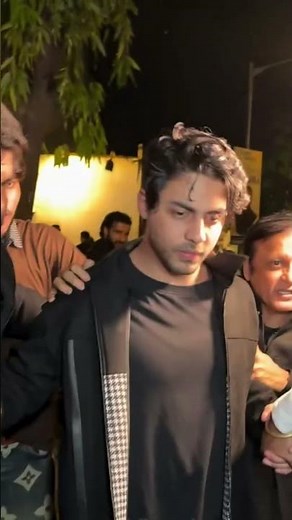 Aryan Khan's Unsteady Steps #shortvideo