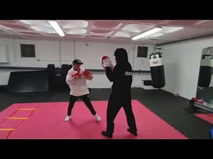 Teen With Rare Skin Condition Starts Boxing