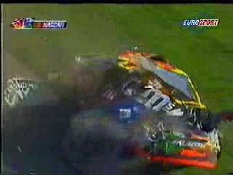 Nascar - Elliott Sadler Crash - Talladega (2003)