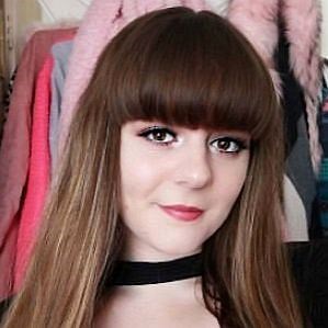 Nicole Herring Boyfriend 2026: Dating History & Exes - CelebsCouples