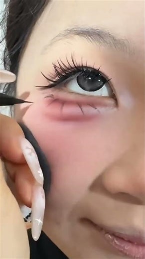 Mastering Lower Eyelash Makeup: A Beginner's Guide for Girls
