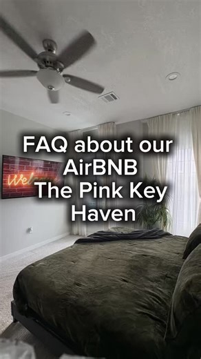 ‎🕌بريونتي‎ on Instagram: "Welcome to The Pink Key Haven — 4 beds, 3 baths, rooftop vibes and whole-home energy for up to 10 people. 💅🏽✨ Self-check in with smart-lock, free on-site parking, fast WiFi, full kitchen (pots, pans, utensils everything included), washer/dryer, and smart-TVs for movie nights. Big group coming through? Rooftop lounge, comfy master suite with walk-in closet + vanity, extra blankets & even a convertible futon so no one gets left out. 🛏️🔥 No smoking inside, but the roo