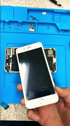iPhone 8 Plus screen replacement