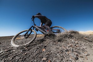 Video: Forestal adds Cyon Trail and Hydra Downhill bikes to eMTB range