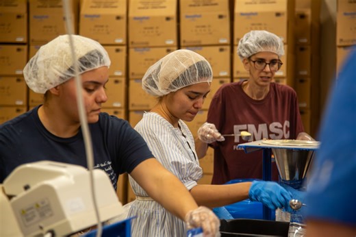 Proud of our Grad Solutions team for making an impact beyond the classroom. During our recent volunteer day at Feed My Starving Children, our team packed 203 boxes of food, providing an incredible 43,848 meals — a total value of $12,715.92 — to help feed the hungry. This experience reminded us that when we come together with purpose, we can create meaningful change that extends far beyond our daily work. Every box, every meal, and every helping hand contributes to a brighter future for children 