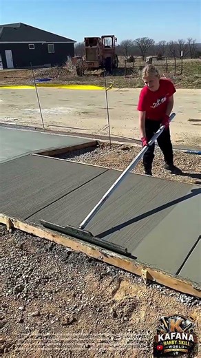 Perfect Concrete Finishing Technique for Smooth Sidewalk Construction
