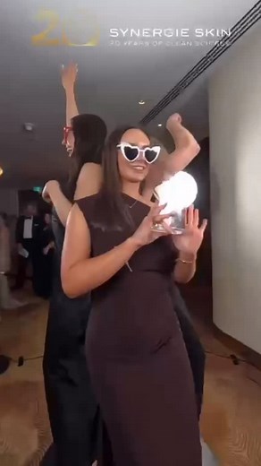 We had the pleasure of attending Synergie Skin’s SynPosium 2025. An inspiring weekend celebrating education, innovation and 20 years of Clean Science. 💫 We’re beyond proud to have received the Premium Affiliate Award at the Gala & Awards Night. A recognition of our commitment to education, clinical excellence and a polished digital presence. Congratulations to the incredible @terri_synergie and the talented Synergie team on two decades of excellence and innovation. . . . #SynergieSkin #CleanSci