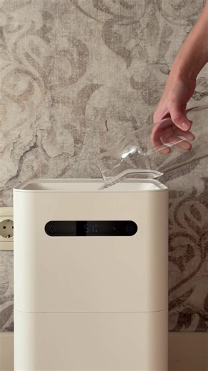 Увлажнитель воздуха🛁 Кого выбрать: ✔ Увлажнитель •влажность в доме ниже ~40 % •сухость: кожа, глаза, губы трескаются •активное отопление ✔ Осушитель •влажность выше ~60 %, появляются следы сырости, конденсат на окнах, плесень •помещение плохо проветривается-подвал, ванная, кухня •чтобы быстрее высушить бельё ✔ Мойка воздуха •влажность и очистка воздуха от пыли, аллергенов •влажность где-то в разумных пределах, но качество воздуха (запахи, пыль, аллергии) вызывает беспокойство. У меня были все т