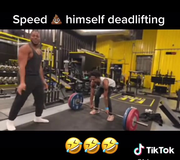 Speed's Gym Poop Moment: Deadlift Fail! 🤣