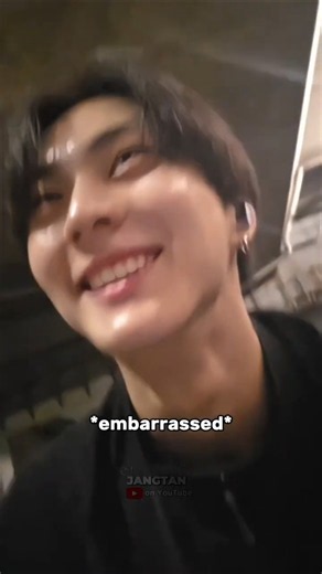 Jungwon pretending to be on a call with engene 😂 #jungwon #enhypen #engene #kpop #kpopshorts