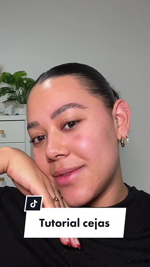 Tutorial de cejas: como hacer la ceja y pintarla #cejaslaminadas #cejasperfectas #cejasorganicas #tutorialcejas #ceja #diseñodecejas #cejastutorial #cejaspobladas