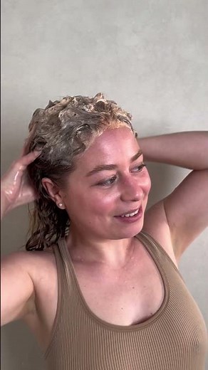 Comment utiliser la Mousse Détox pour purifier vos bouclettes ? 🌿
