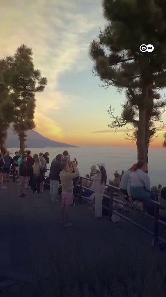 Canary Islands overwhelmed by tourism