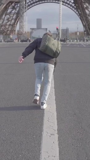 Creative Hyperlapse Video with iPhone 11 and Gimbal at Eiffel Tower