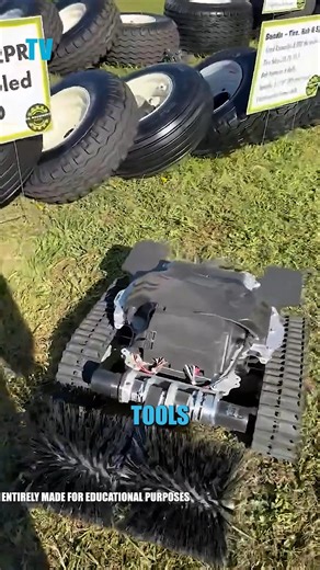 The Robot That Crawls on Grain! A robot that walks on grain—saving lives while boosting farm efficiency! #TechFailOrFix #AgriTech #EngineeringInnovation #SmartFarming #FutureTech | Tech Vision yt