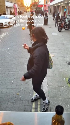 #stitch with @TheSteakman sauce so good I had to do steak on quinoa and spinach instead of steak on fries 😂😍 thanks steakman @OnFriesUk