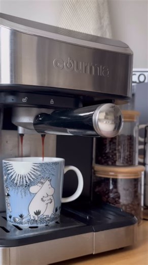Finland has a deeply ingrained, all-day coffee culture☕ It’s not just a beverage in Finland, it’s a daily ritual that is present at almost all homes and social gatherings! Here’s some more fun facts: ☕Finns consume 4–5 cups of coffee on average per day, with men consuming slightly more than women [FinRavinto] ☕Each Finn consumes 12 kilograms (or 26.5 pounds) of coffee per year [International Coffee Association] ☕Coffee breaks are sometimes even part of labor agreements in Finnish workplaces, all