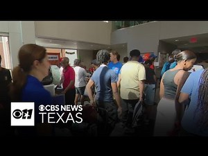 UTA welcomes students on move-in day
