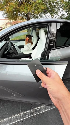 Tesla Cybertruck Door Won't Open: Troubleshooting Guide