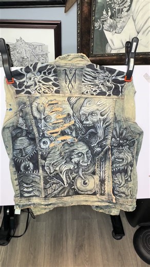 New jacket just wrapped up 🤘#customclothing #illustration #denimjacket #fashion #artwork