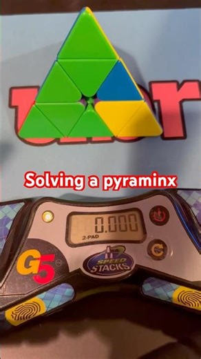 Solving a pyraminx #shorts #trendingshorts #kpopdemonhunters #golden #huntrix #kpop #popular #cubing