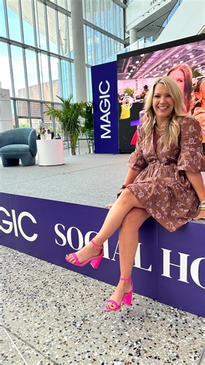 Ashley Alderson | Boutique + Product Biz Expert on Instagram: "No one is buying but you’re busting your butt? Here’s where you start investigating: ✔️ Who is your ideal customer? What are their top 3 needs right now with your product? Does your messaging and merchandising position you in a way that solves their problem? People pay more to run away from pain that toward pleasure. ✔️ Are you simply showing your products with poor photography, merchandising and and stock photos? Your customers have