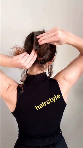 Minute Easy Low Bun Hairstyle for Curly Hair ✨ #shorts#hairstyles
