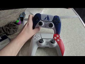 God of War PS5 controller comparison (Ragnarok vs 20th Anniversary)