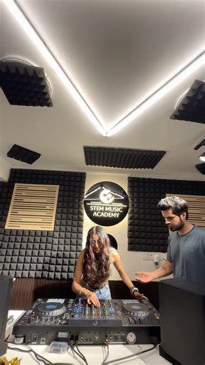 Whatsapp at +919310545226 for online & offline dj courses #djacademy #djschool #pioneerdjschool