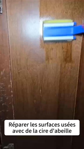 ✨ Redonnez vie à vos meubles en bois sans les poncer ! 👉odozod.com/products/cire-d-abeille-pour-meubles-et-conditionneur-pour-bois ✅ Efface rayures et taches, et ravive la brillance naturelle en quelques minutes. ✅ Protège le bois de l'humidité, des taches et de l'usure (barrière 100% hydrofuge). ✅ 100% naturel (cire d'abeille), facile à appliquer et sûr pour tous vos meubles. | Odozod