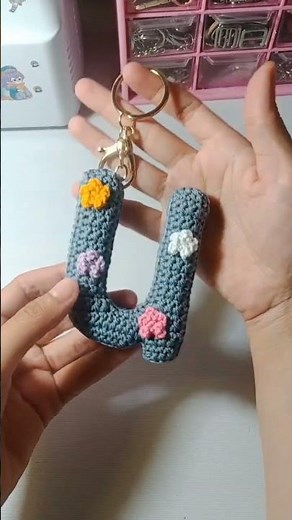 👆🏻Crochet Letter U Keychain Tutorial