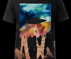 8.6K views · 1.8K reactions | Alien Merch ▶ www.sabrinacarpenterstore.com | Sabrina Carpenter | Facebook