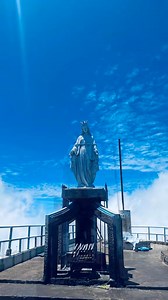 Tourism – Mount Ramelau🇹🇱🙏🤝🏼 We kindly invite you to visit Mount Ramelau, a beautiful and iconic destination offering stunning mountain views and a peaceful natural atmosphere. 🌄🌿 As the highest and most sacred mountain in Timor-Leste, Mount Ramelau holds deep spiritual significance for the Catholic community. ✝️⛪🙏 Join us in supporting local tourism and experiencing the unique culture and nature of Timor-Leste. ✨🕊️ #VisitRamelau #ExploreTimorLeste #DiscoverNature #TourismTL 🇹🇱 | Laif