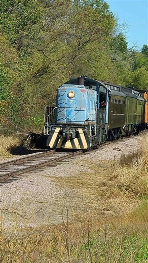 Vintage 1944 ALCO Engine Approaches on a Fall Excursion 2025 #shorts #alco #diesellocomotives