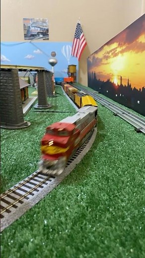 “Santa Fe Dash 8 Power! New Line in HO Scale, Massive Freight Train in Action!” #modeltrains